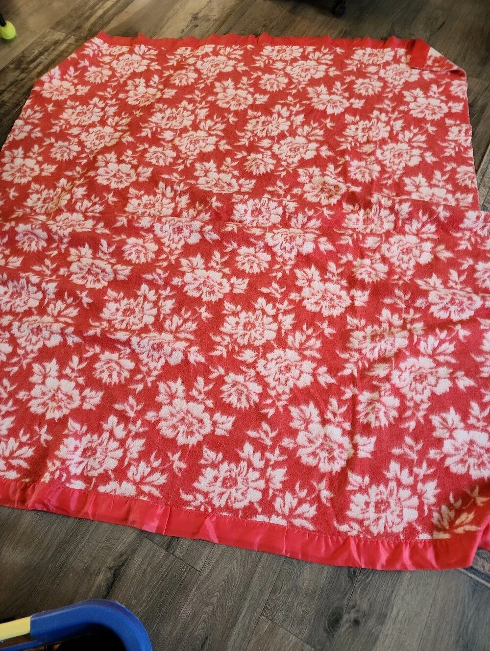 Vintage Satin Trim Reversible Acrylic Floral Throw Blanket 70s 80s Retro 77 × 66